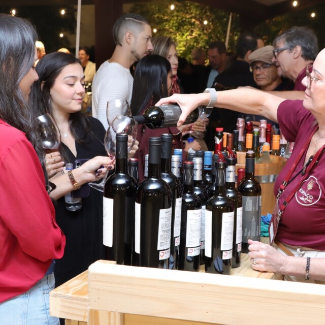 Registro do evento Na Trilha do Vinho.