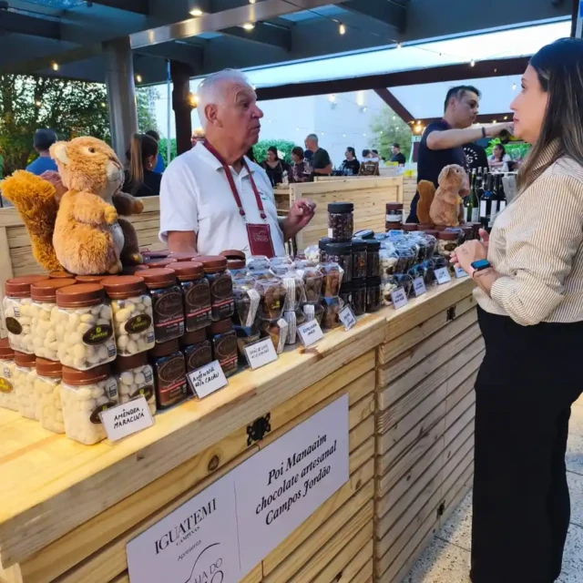 Público e experiência durante o evento Na Trilha do Vinho.
